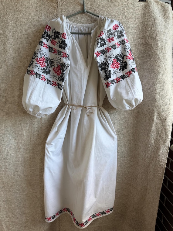 antique embroidered dress Antique Edwardian White Cotton Summer Dress w/ Floral Crochet Embroidery AS  IS