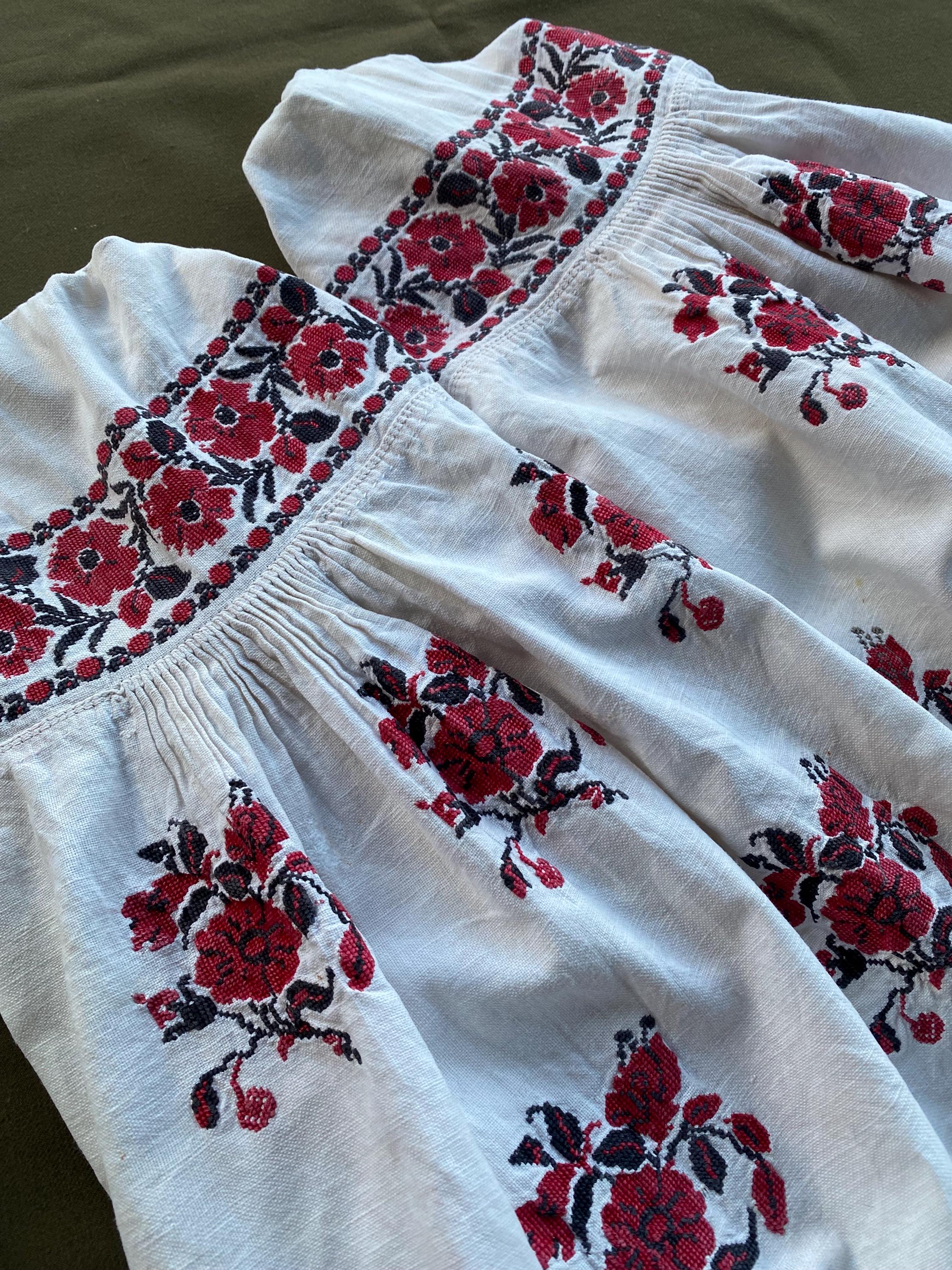 ウクライナ刺繍 vintage リネンブラウス 手刺繍 【公式通販】