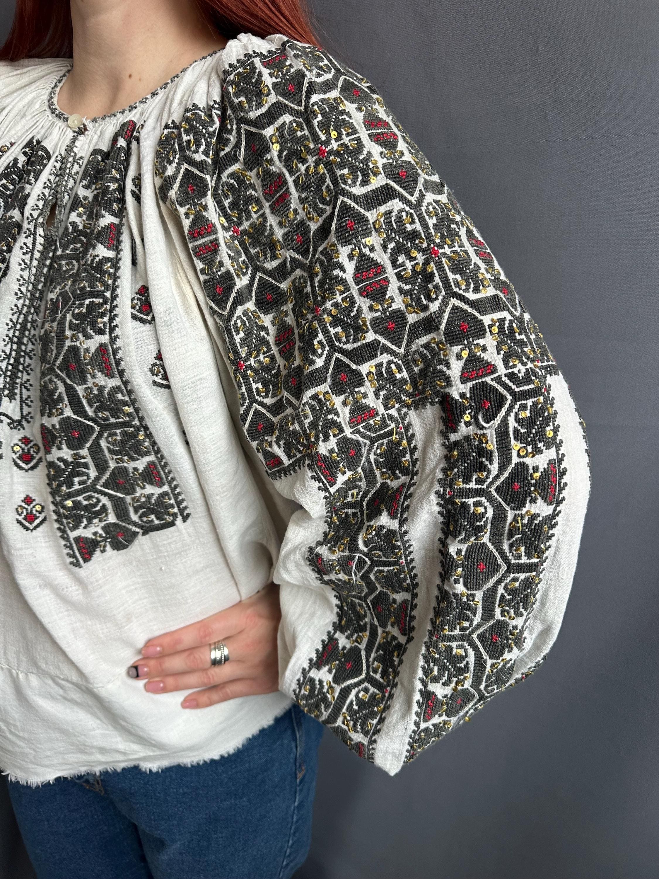 Romanian Blouse Embroidered Top Vintage Outfit Antique Embroidered