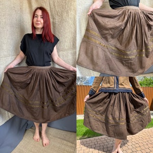 Antique skirt with folds Vintage skirt Vyshyvanka skirt Folk Skirt Romanian skirt Ukrainian handmade skirt Authentic costume