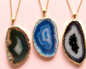 Agate Slice Necklaces, Crystal Necklace, Polished Agate Slice Necklace, Large Geode Necklace, Gold Geode slice, Healing Crystal Jewelry