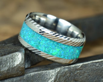 Bague de mariage en acier Damas avec incrustation d’opale turquoise, bague de fiançailles - Gravure