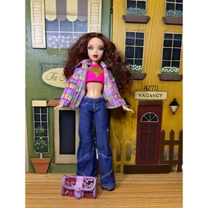 Vintage 1999 My Scene Barbie Doll Chelsea Dark Brown Long Curly Hair Hazel Eyes 13 Inches Tall