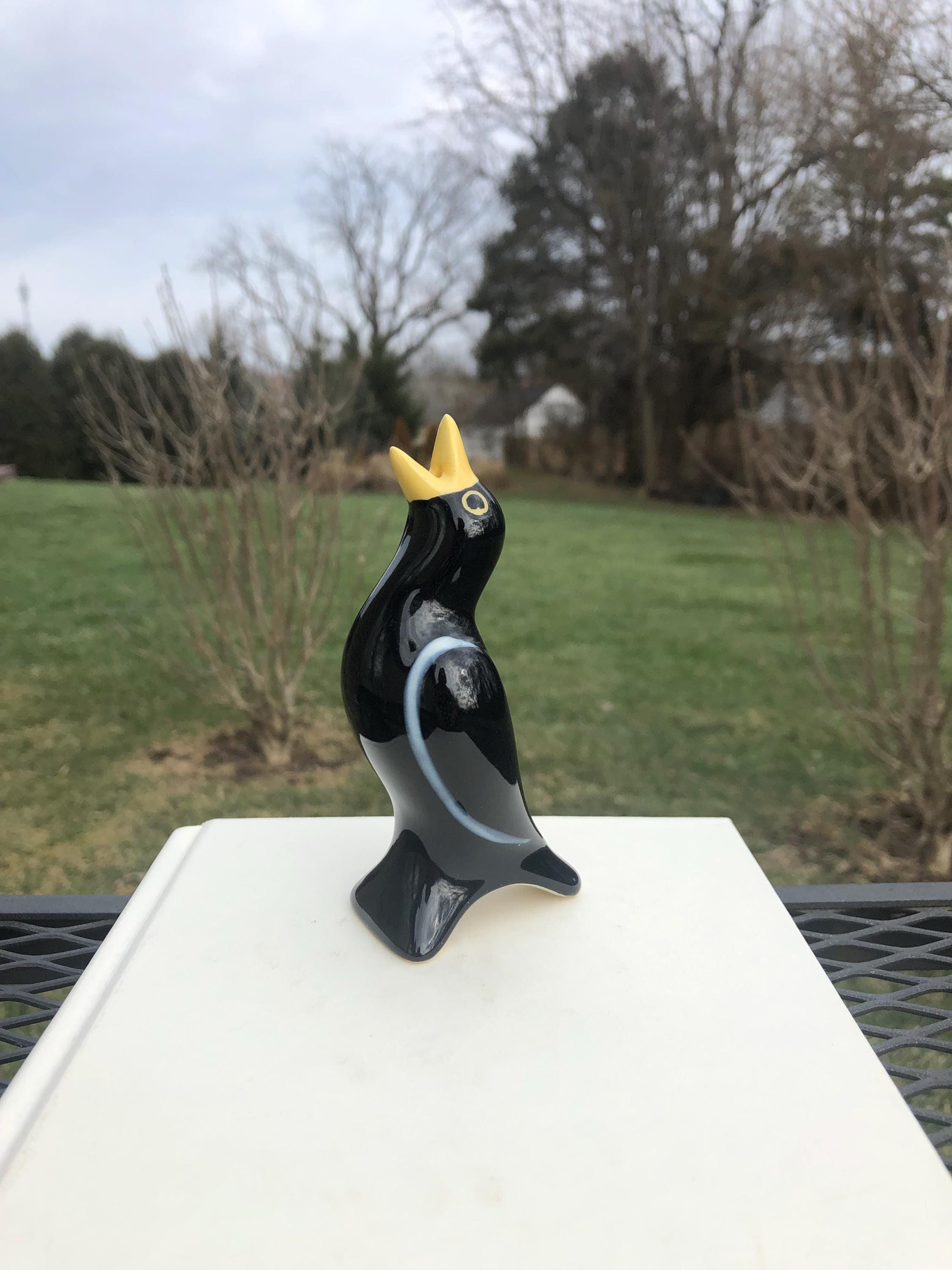 Pfaltzgraff Pie Bird, Ceramic Pie Bird, Blackbird Pie Bird, Pfaltzgraff Blackbird Pie Bird, Black Crow Pie Bird, Ceramic Pie Vent
