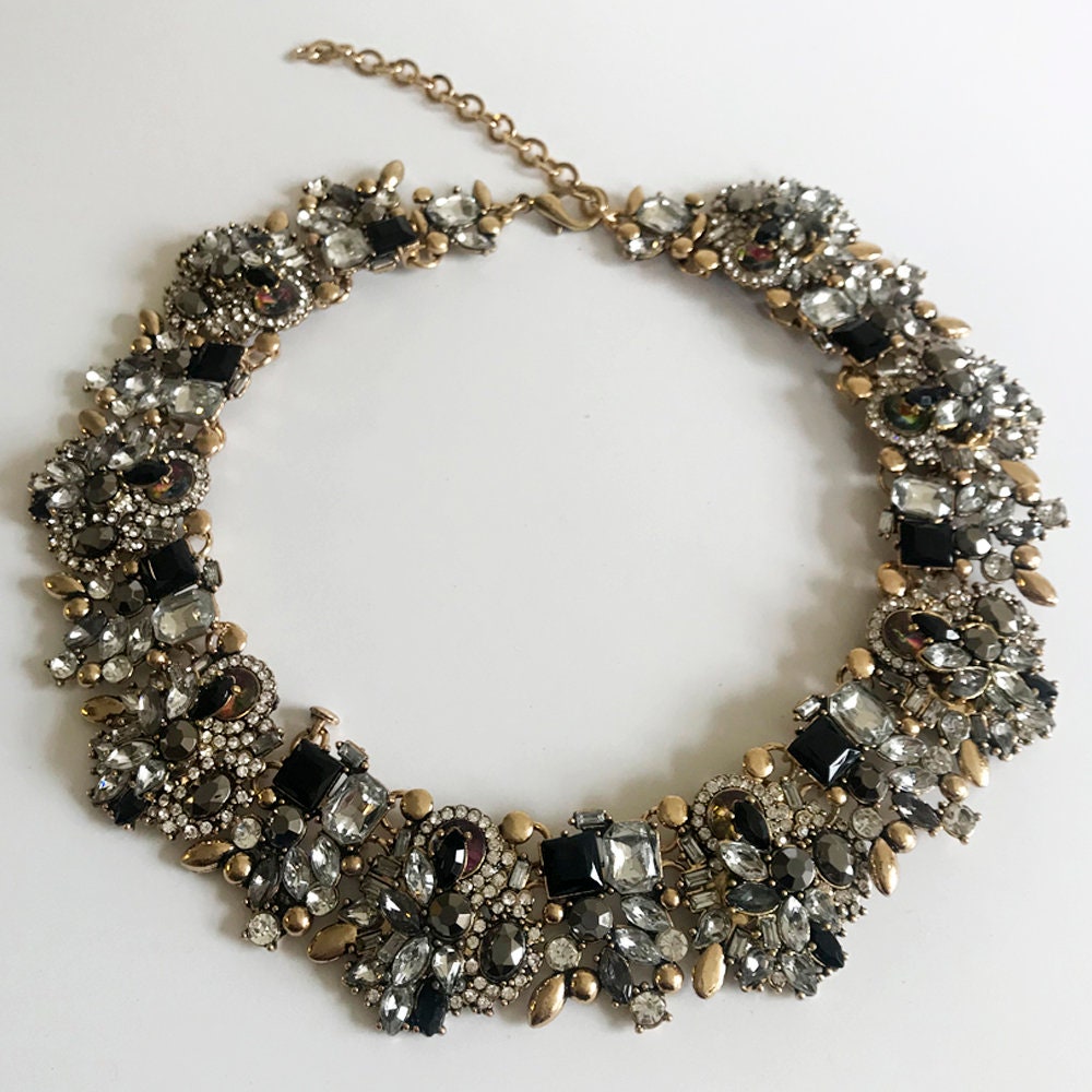 Statement necklace in Gold, black, white speckle Art deco acrylic - Kodes