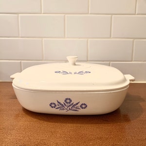 Corning Ware Blue Cornflower 10&quot; Auflaufform mit weißem Deckel Pyroceram