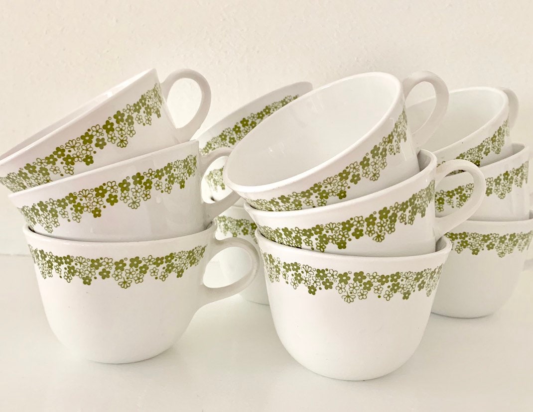 Set of 4 Corelle Crazy Daisy Coffee Cups Tea Cups and Saucers Spring