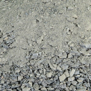 Decomposed Granite (Slate Grey) (40lbs)