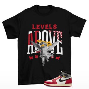 Camiseta deportiva Levels negra a juego con Jordan 1 High Union