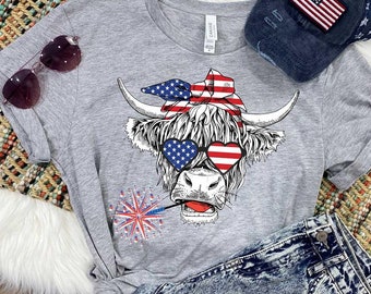 Cow-Flower-Flag-Love Graphic tee-Shirt Gift for Men Women Girls Unisex T-Shirt Sweatshirt 
