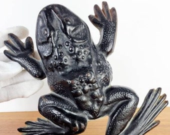 Cast Iron Frog or Toad, Virginia Metalcrafters Impressed Mark - 8