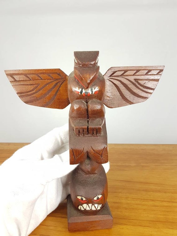 Miniature Totem-like North American Indian Hand Carving from Canada 