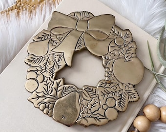 Vintage Brass Christmas Holiday Wreath Trivet