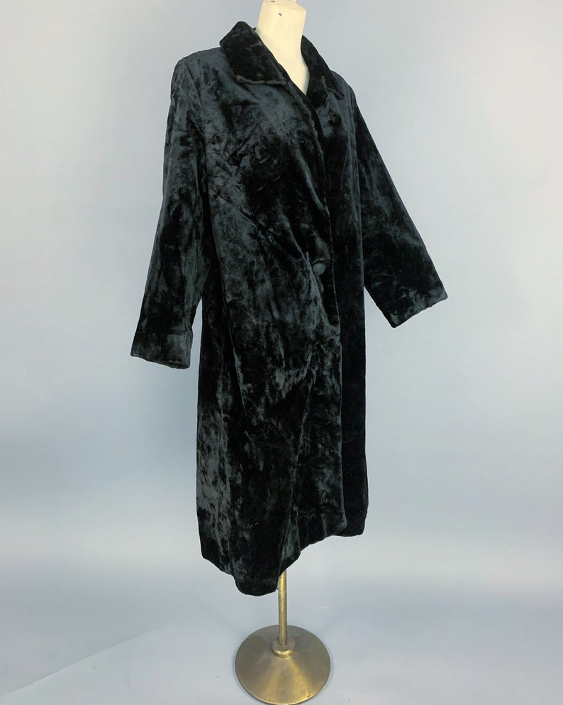 Antique Edwardian 20s plush coat Antique 1910s 1920s RARE black plush one button coat image 4