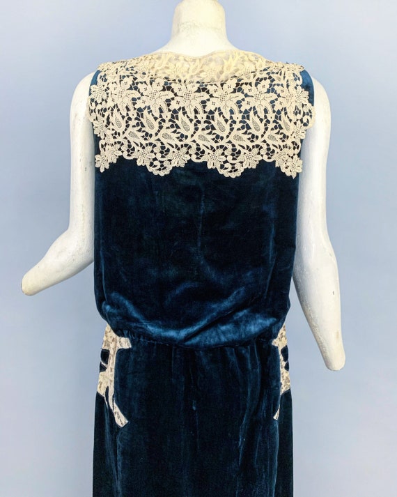 1920s sapphire velvet & lace dress | Vintage 20s … - image 10