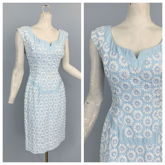 Vintage 60s blue daisies embroidered wiggle dress