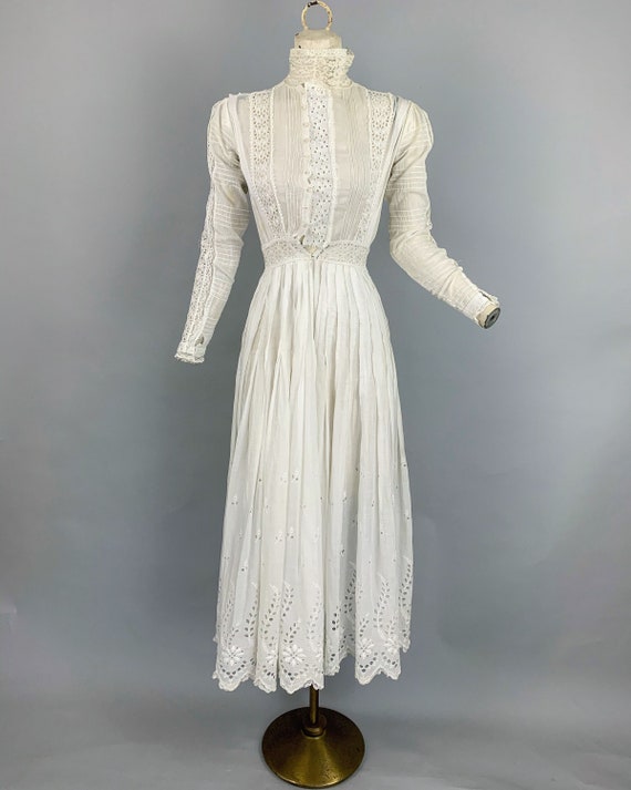 Antique early 1900s eyelet gown | Victorian Edwar… - image 2