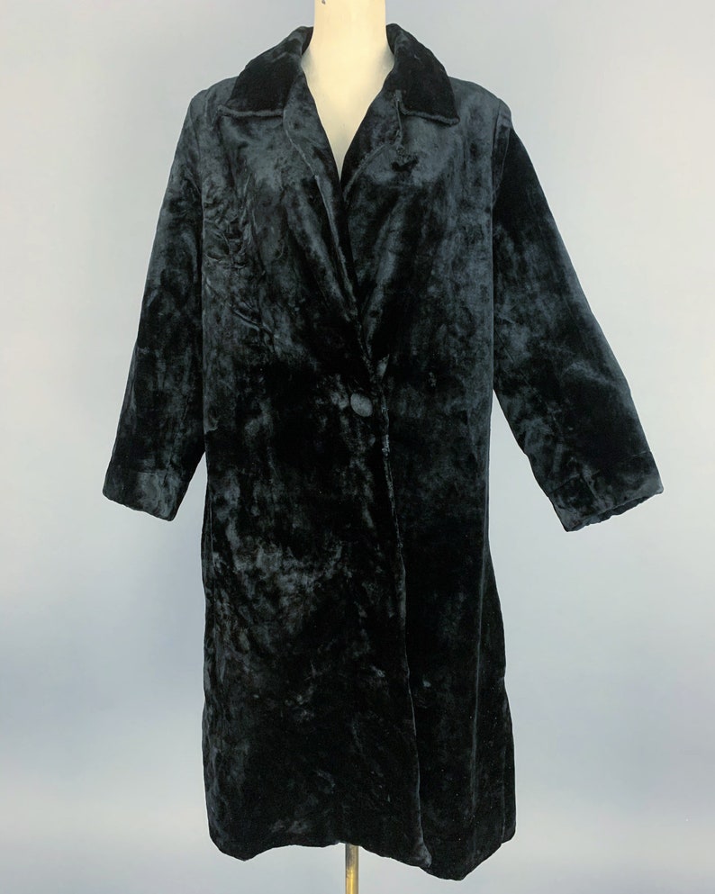 Antique Edwardian 20s plush coat Antique 1910s 1920s RARE black plush one button coat image 2