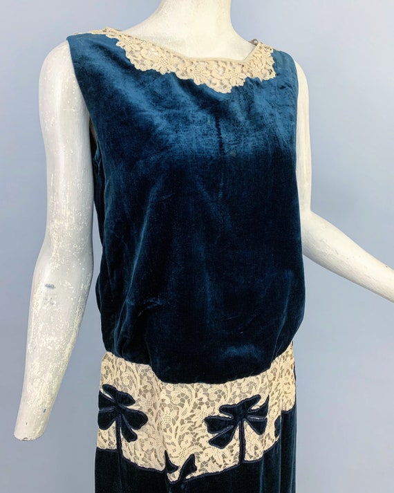 1920s sapphire velvet & lace dress | Vintage 20s … - image 7