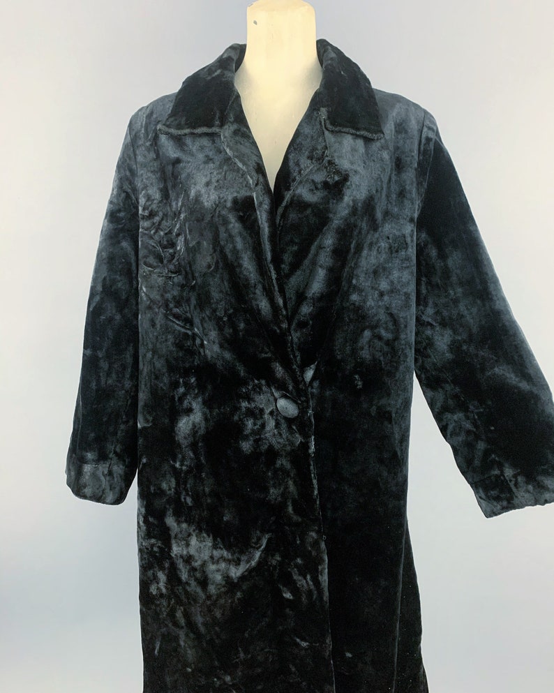 Antique Edwardian 20s plush coat Antique 1910s 1920s RARE black plush one button coat image 3