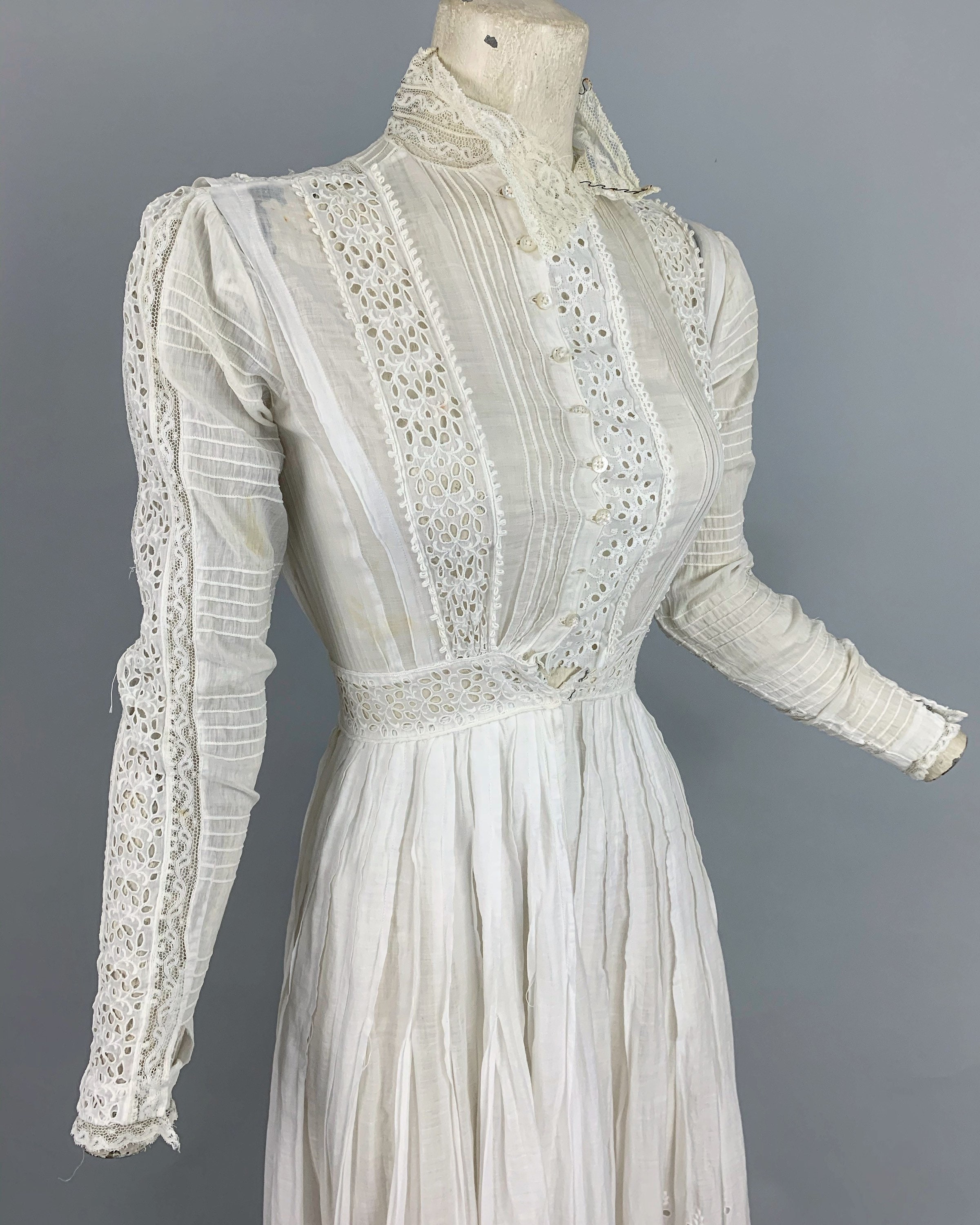 Tea Gowns | Fashion and Decor: A Cultural History