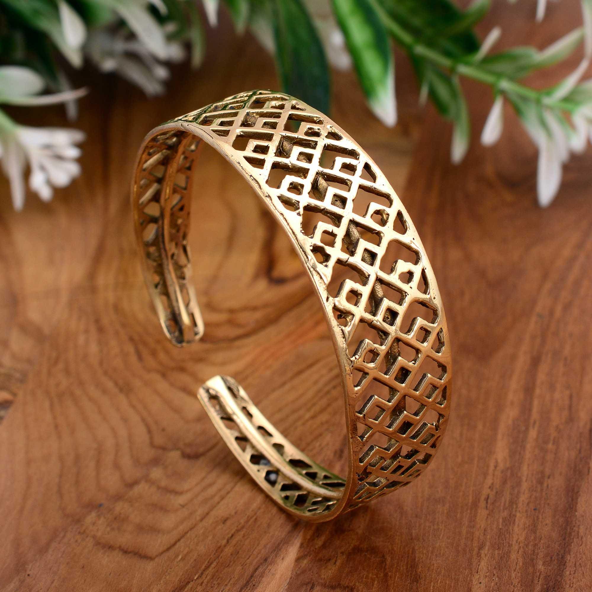Golden Triangle Bracelet - Etsy