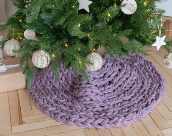 Christmas in July  Christmas tree skirt, knitted chunky knit skirt, christmas decor, grandparent christmas gifts, retro christmas