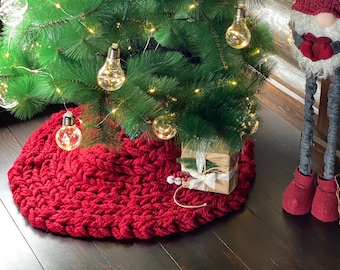 Red Christmas tree skirt Bulky Giant wool knitted skirt