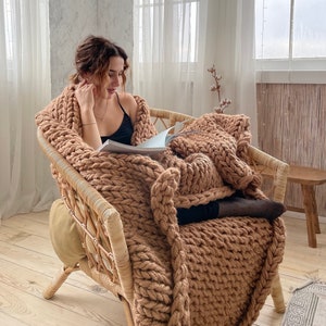 Chunky knit blanket caramel, custom throw blanket, weighted wool boho blanket, modern lap quilt, wool throw blanket in different sizes image 1