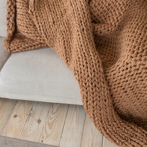 Chunky knit blanket caramel, custom throw blanket, weighted wool boho blanket, modern lap quilt, wool throw blanket in different sizes image 2