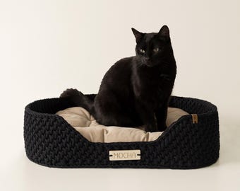 Cuccia per gatti in cotone lavorata all'uncinetto / Cesta intrecciata con targhetta personalizzata
