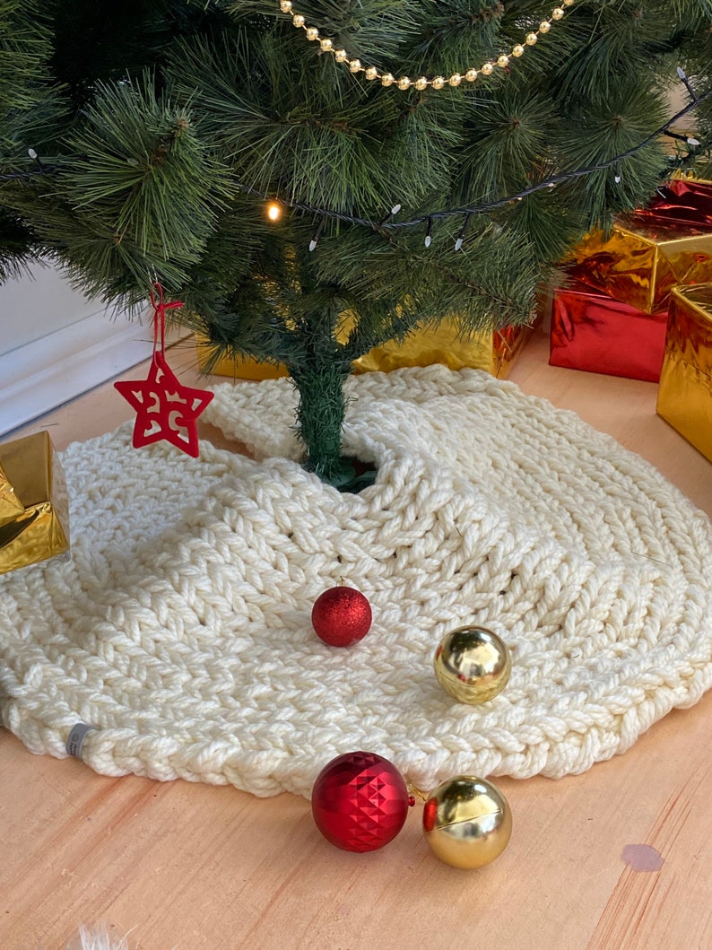 Chunky knit Christmas tree skirt Giant knit holiday tree Etsy
