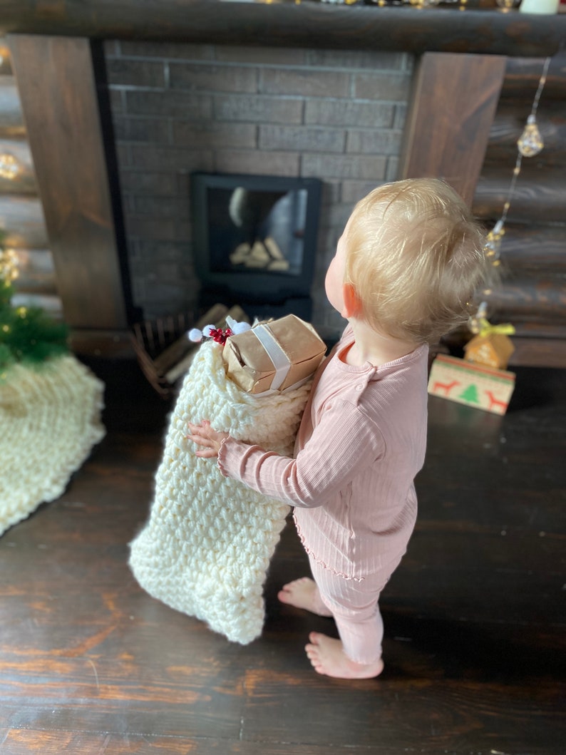 Personalized knit Christmas stocking monogrammed for the whole family in red or white color knit image 4