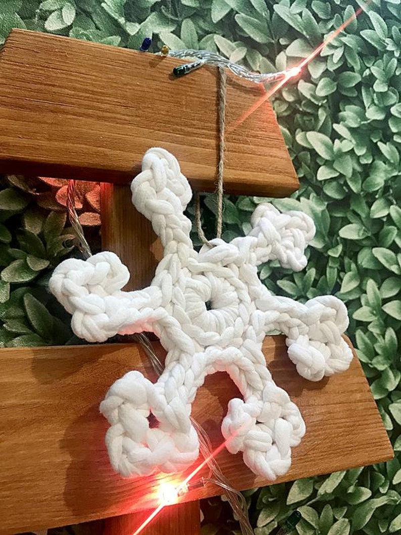 A Set of crochet Christmas ornaments 6 pcs Christmas Decorations Christmas Decor Christmas tree decor winter holiday decorations