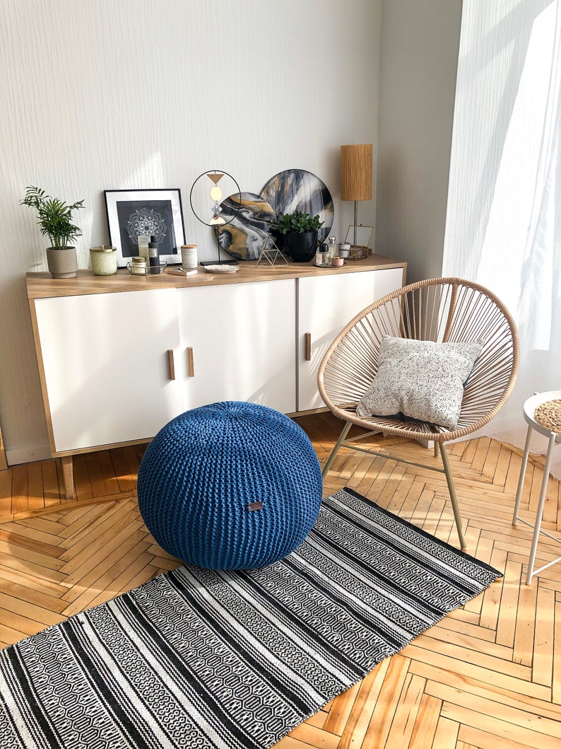 Décoration de chambre d'enfant moderne, coussin boule tricoté, pouf de salon, cadeau pour nouvelle maison, pouf au crochet, repose-pieds rond, pouf en tricot fait main image 4