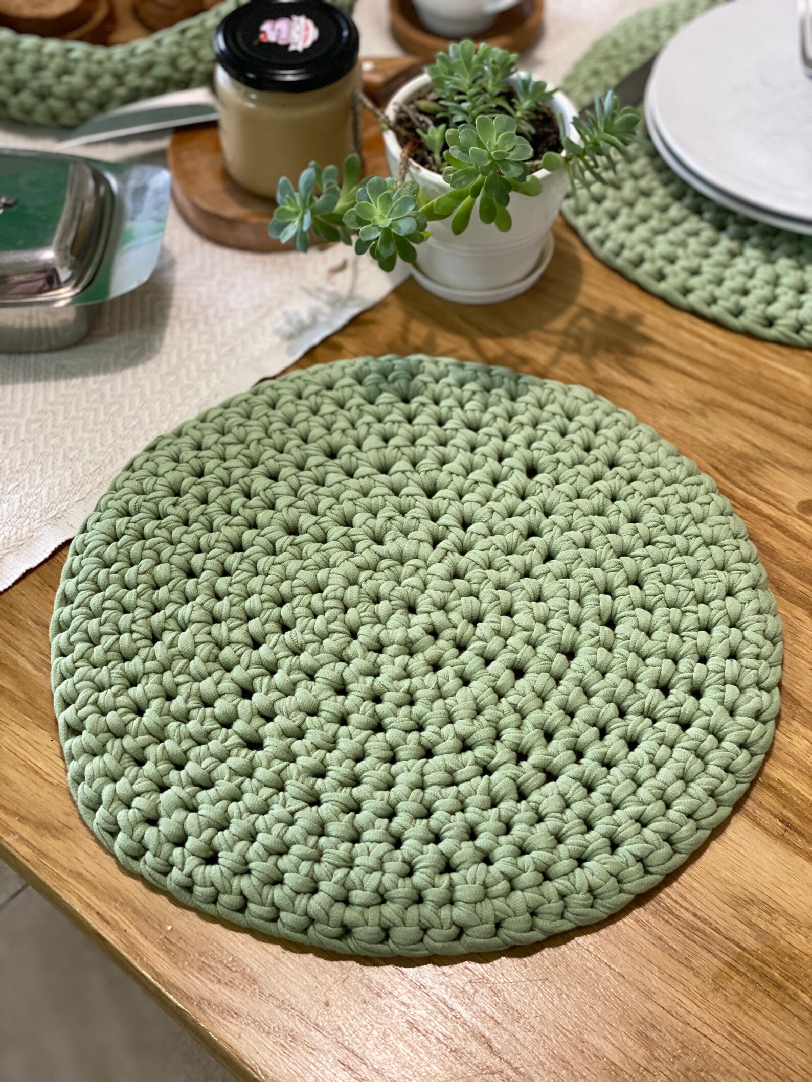 Green Round Placemat as Christmas Gift or Thanksgiving Decor Etsy