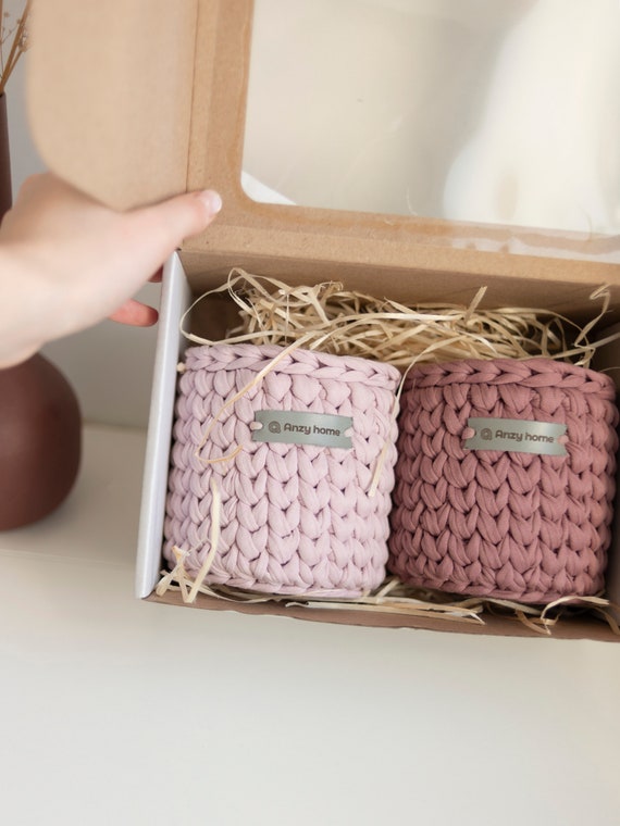 Set of 2 Small Round Baskets Gift Baskets for Women Desk Organizers Mini  Basket Makeup Employee Christmas Gifts Knitted Round Small Basket 