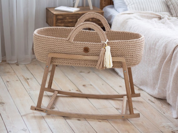 moses bassinet with stand