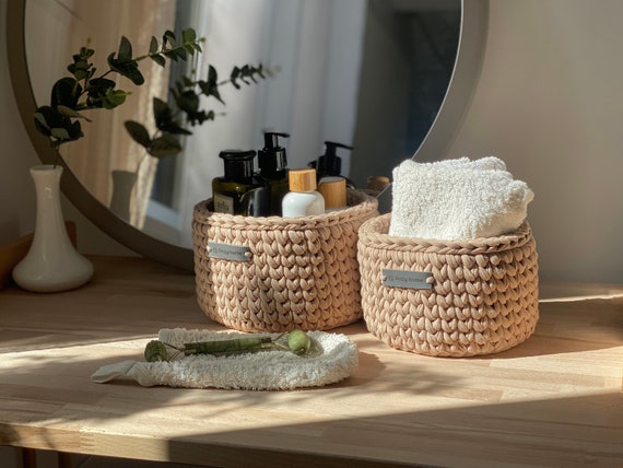 Bathroom Shelves With Baskets