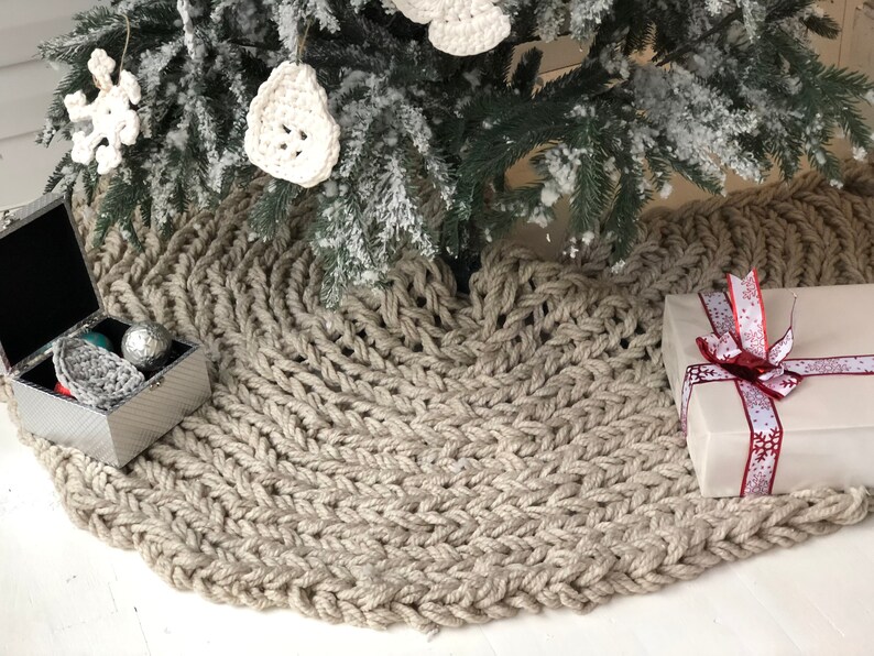 Christmas tree skirt PDF PATTERN chunky knit in arm knitting Etsy