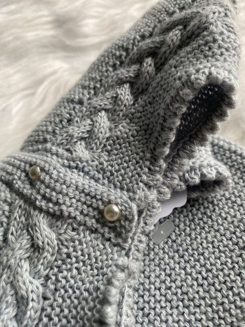 neutral color preemie baby knitwear sweater baby clothes gift Light gray home baby sweater handmade baby clothes 0-1 month unisex
