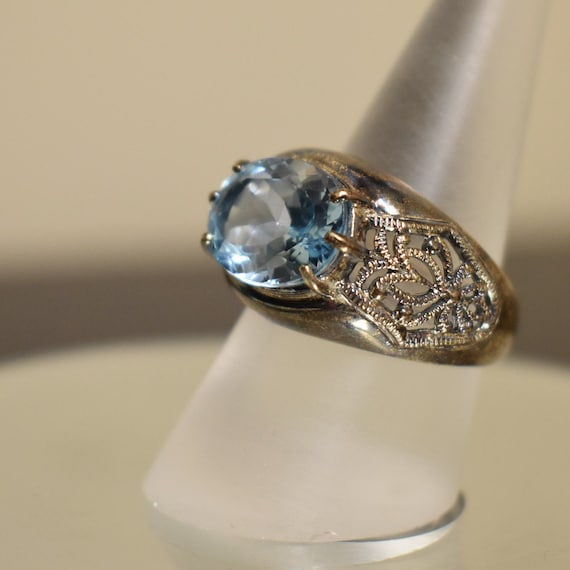 Vintage Sterling and Blue Topaz Ring, Beautiful P… - image 4