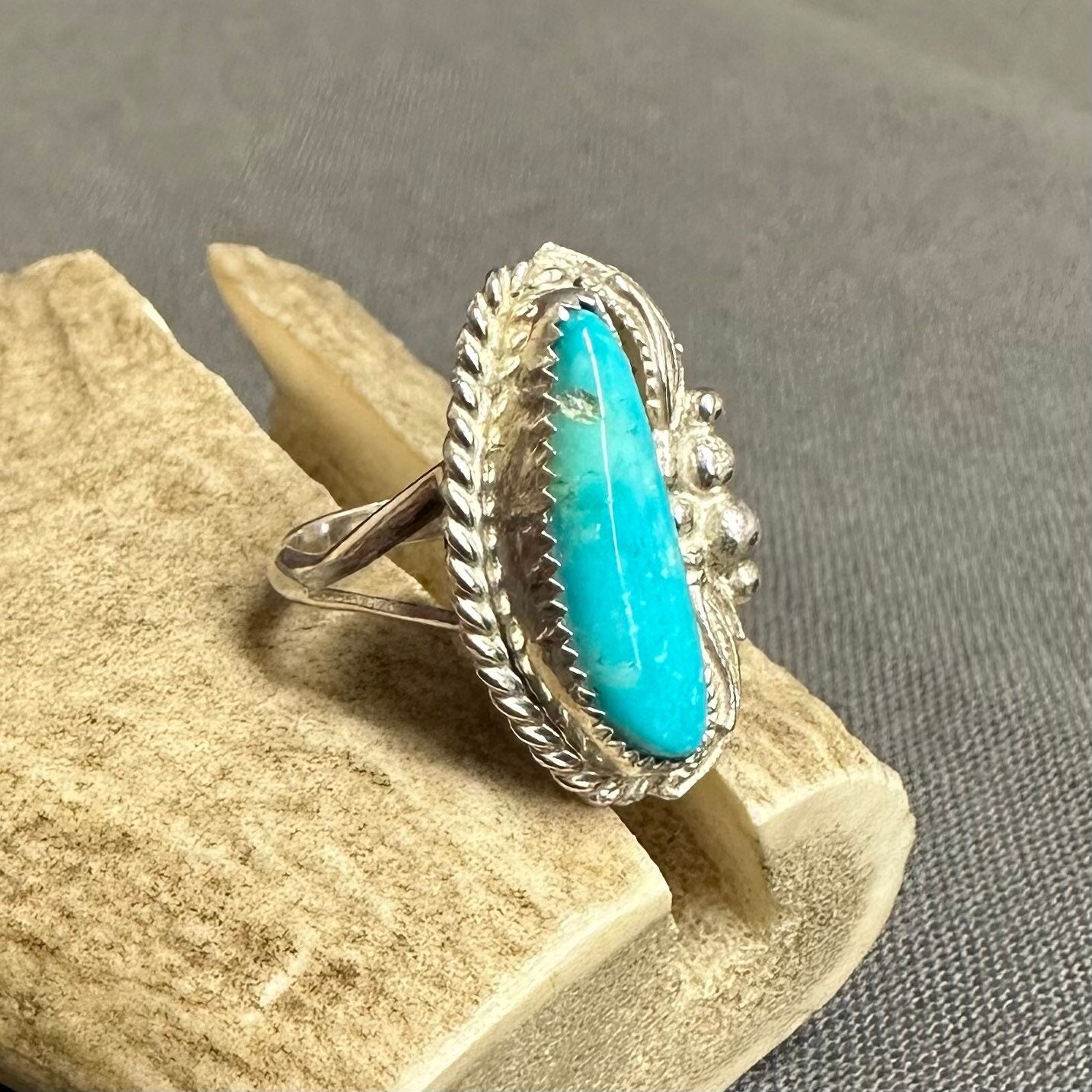 Cloudy Stone Ring - Etsy