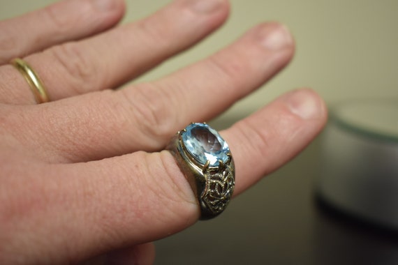 Vintage Sterling and Blue Topaz Ring, Beautiful P… - image 9