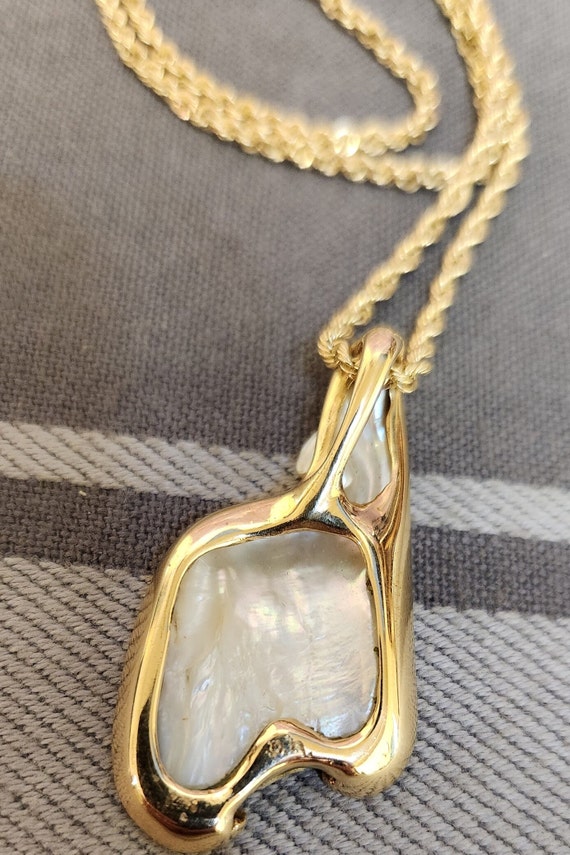 Vintage 14k Gold Abalone Pendant Necklace - Uniqu… - image 5