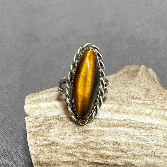 Vintage Sterling Tiger's Eye Solitaire Ring W/ Sp… - image 2