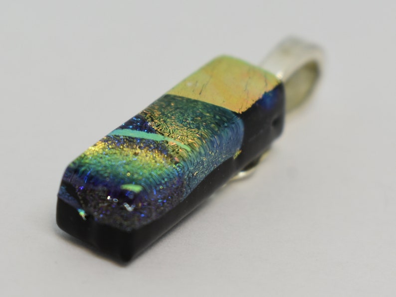 Custom Sterling Hand-blown Glass Pendant /& Iridescent Colors .925 Silver Used Good Condition Vintage Handmade Unisex Glass-made Jewelry