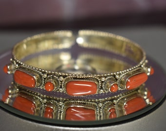 Vibrant Mediterranean Coral Cuff in Sterling Silver 925 - 2.5" Diameter, Total Gem Weight 11.40 Cts