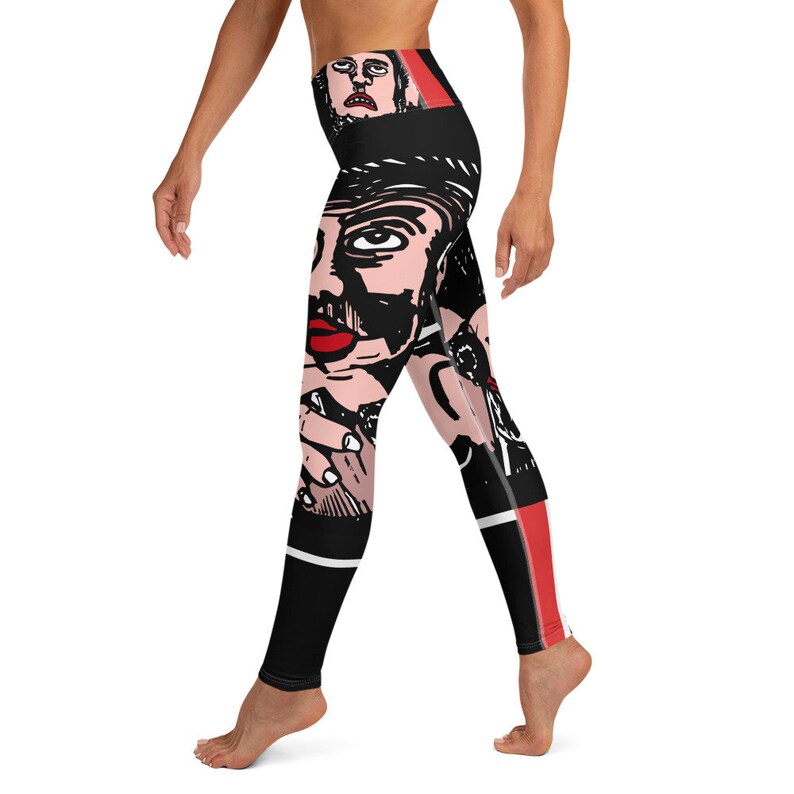 Leggings with big hands drawing