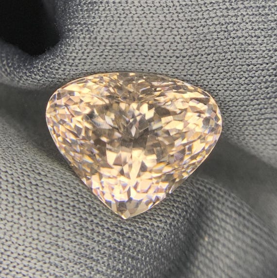 Natural Beautiful Yellow Triphane Kunzite From Afghanistan. 27 Carats